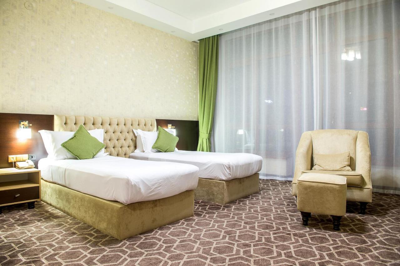 Megapolis Hotel 쉼켄트 외부 사진