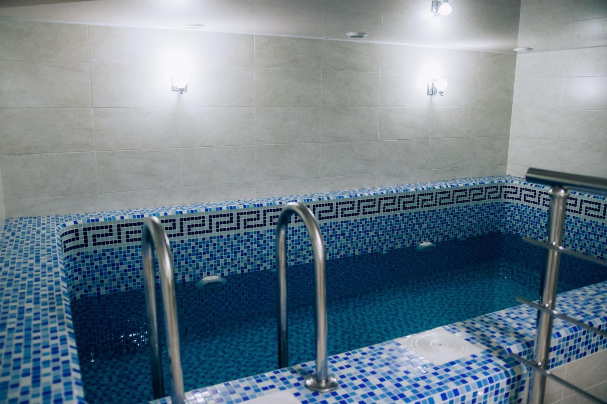 Megapolis Hotel 쉼켄트 외부 사진