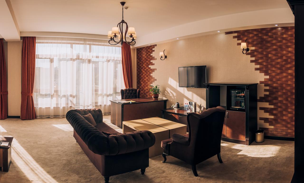 Megapolis Hotel 쉼켄트 외부 사진