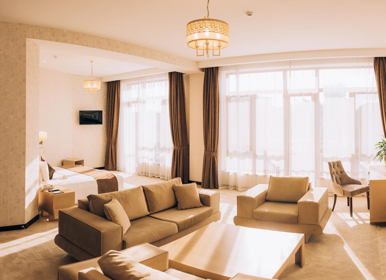 Megapolis Hotel 쉼켄트 외부 사진
