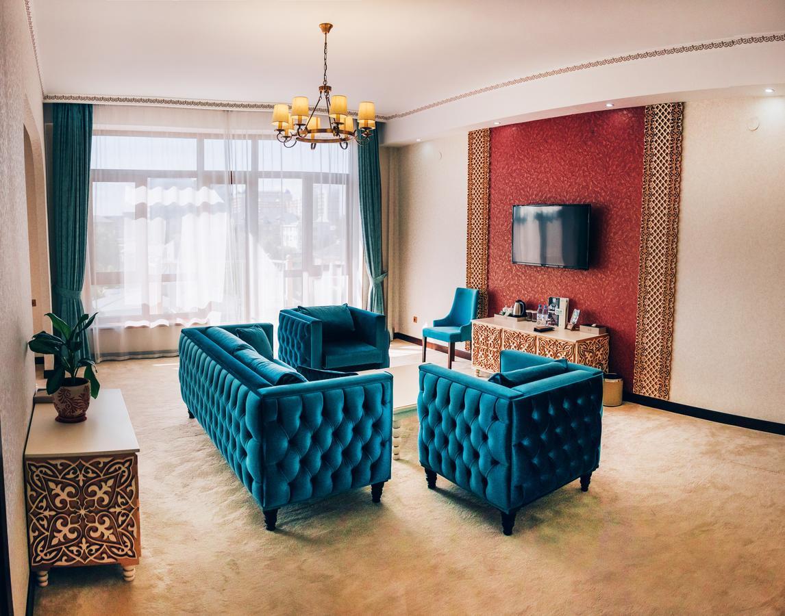 Megapolis Hotel 쉼켄트 외부 사진