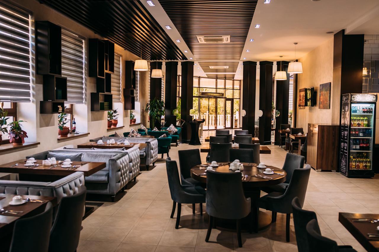 Megapolis Hotel 쉼켄트 외부 사진