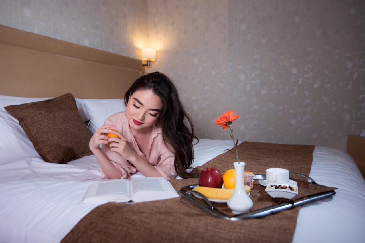 Megapolis Hotel 쉼켄트 외부 사진