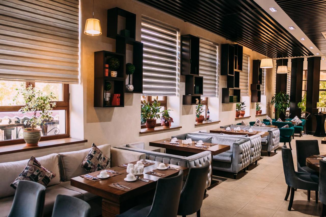 Megapolis Hotel 쉼켄트 외부 사진
