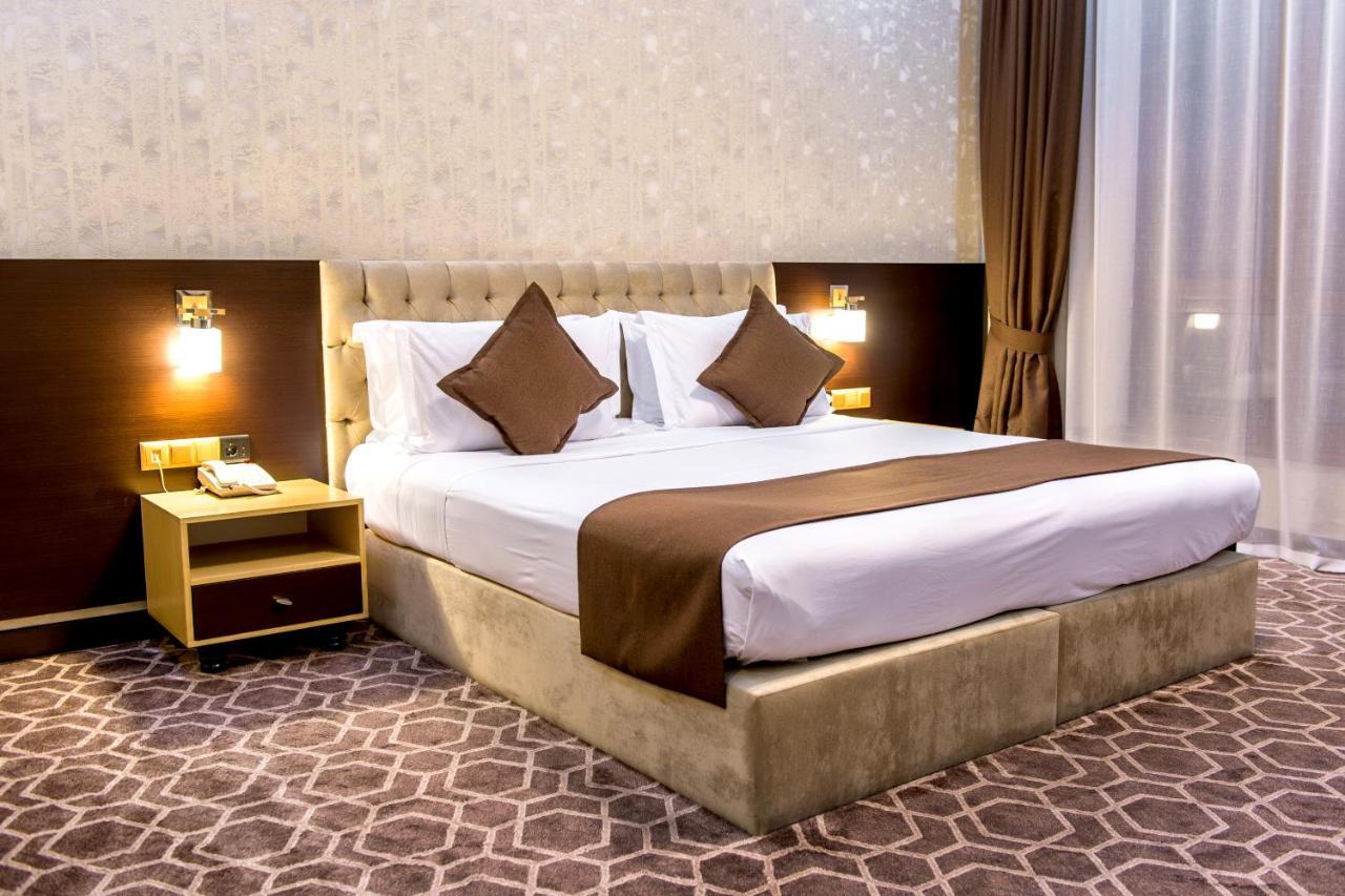 Megapolis Hotel 쉼켄트 외부 사진