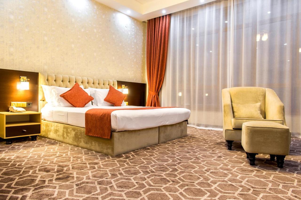 Megapolis Hotel 쉼켄트 외부 사진